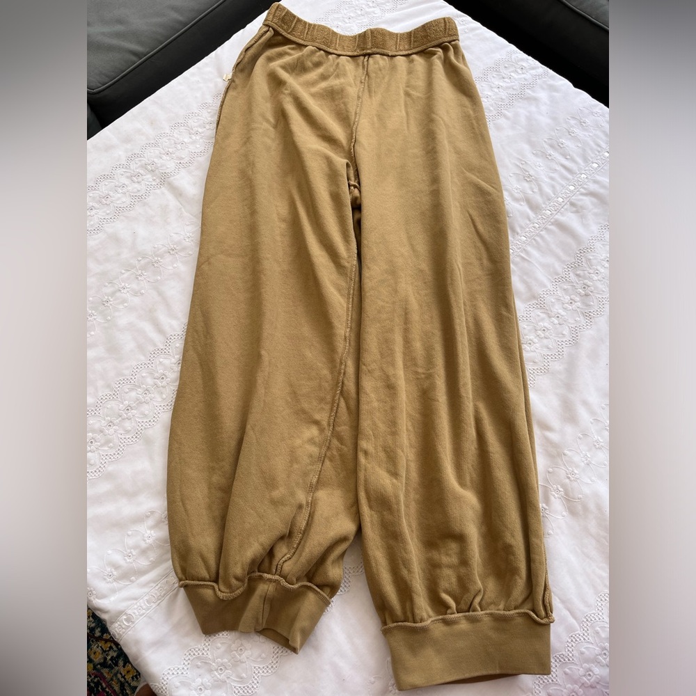 Suzi Kondi Women's Tan Leisure Set - Picture 12 of 15